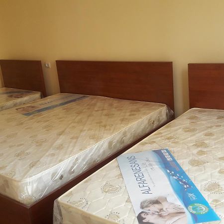 Sunshine Hotel เยเรวาน ภายนอก รูปภาพ